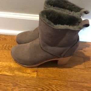 No. 6 shearling boots